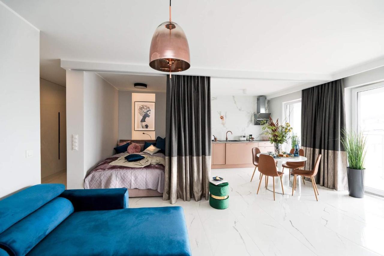 Apartament Marcelin Gold Wes Quality Suite Poznań Buitenkant foto